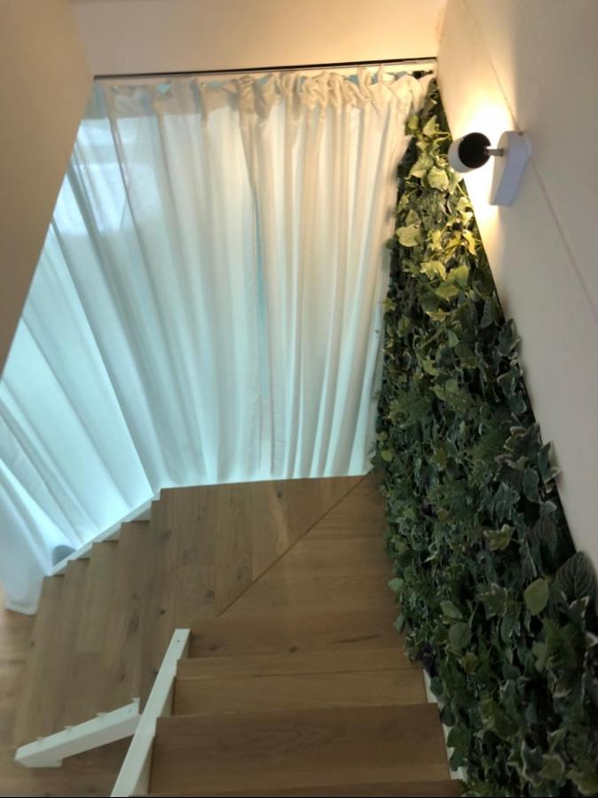 イープルLichtrijke Loft Bij Restaurant Den Olifantアパートメント エクステリア 写真